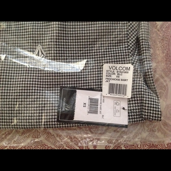 NWT Volcom Frochickie Crop Jacket - Picture 6 of 6